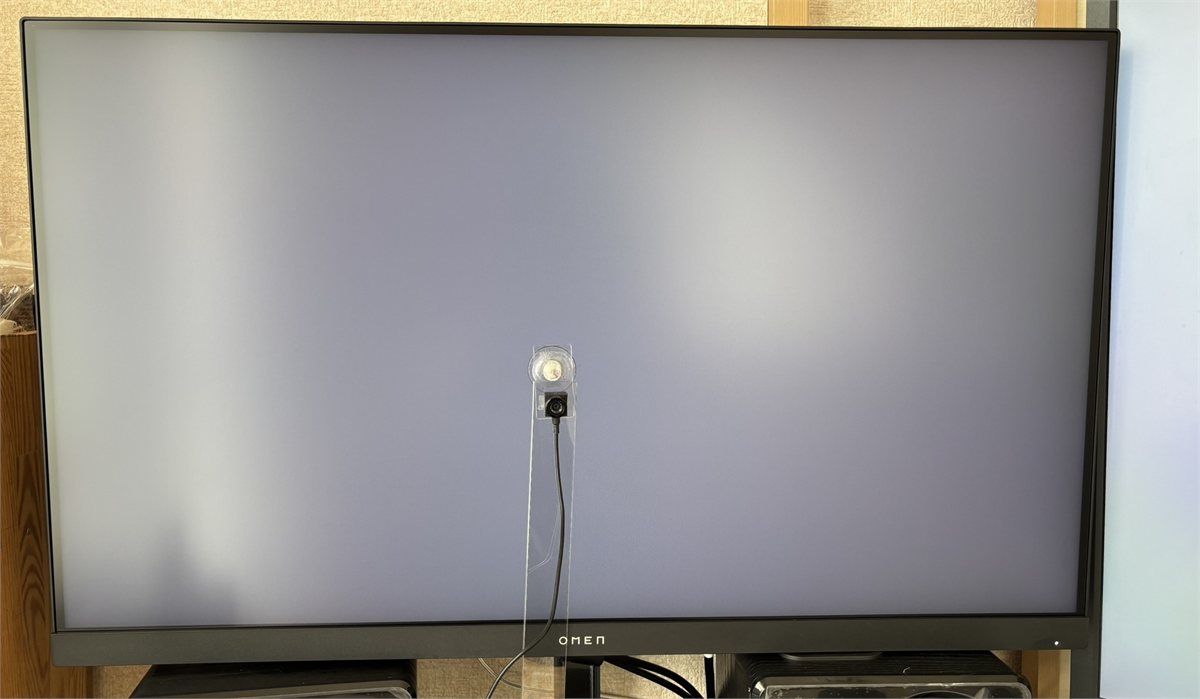 画面のちょうど真ん中に貼りつけたアイトゥカム2